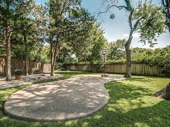 4th image of 3878 Echobrook Ln