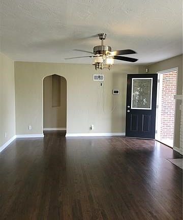 5th image of 2405 N 35th St