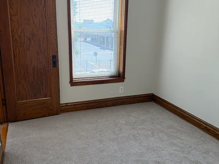 1632 W Nelson St #2 — Photo 17