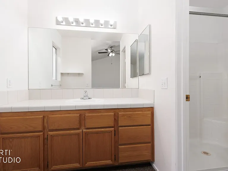 130 Falcon St — Photo 16