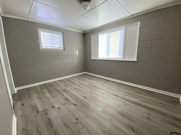 4th image of 438 W Cornhusker Hwy APT 4