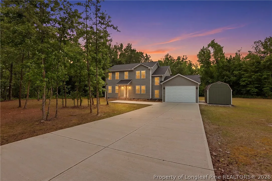 4 bed, 2.5 bath, 2084 sqft, $2,200 — Photo 1