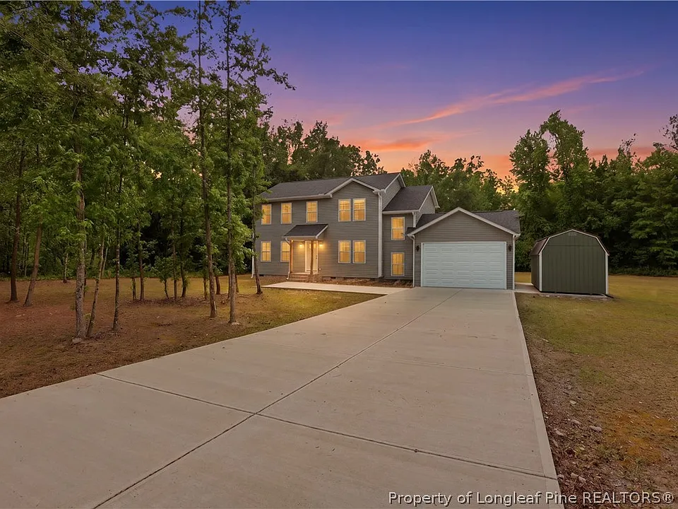 7811 Lucinda Ln