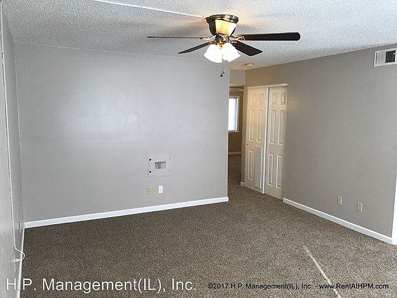 3rd image of 1144 University Dr APT 5