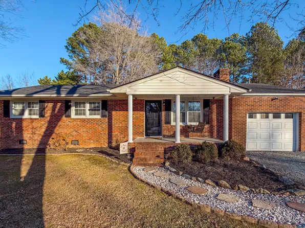 54 Hillcrest Ave, Roxboro, NC 27573