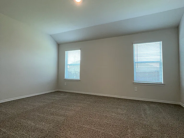 744 Sweet Pea Dr — Photo 20
