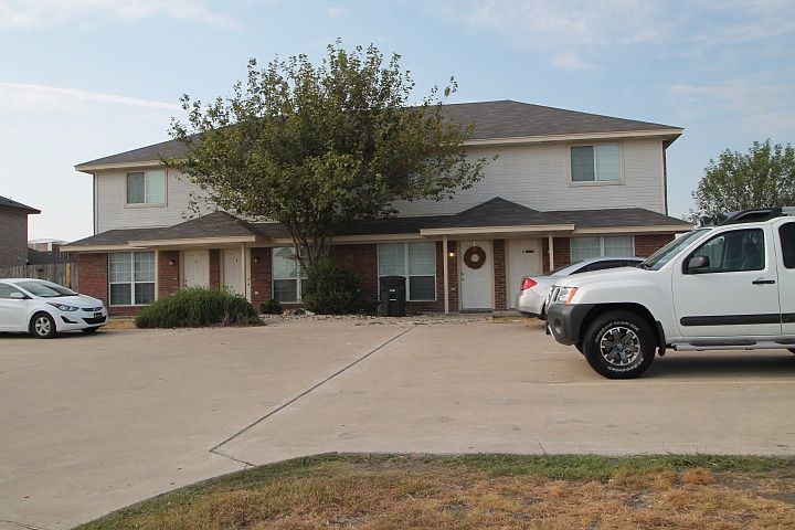 1st image of 4106 Gus Dr APT D