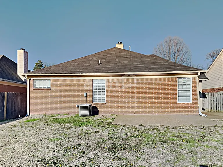 10067 Woodland Grove Dr — Photo 17