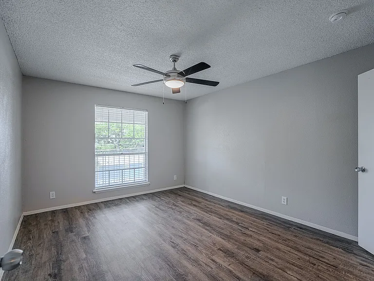 Establishment Bedroom