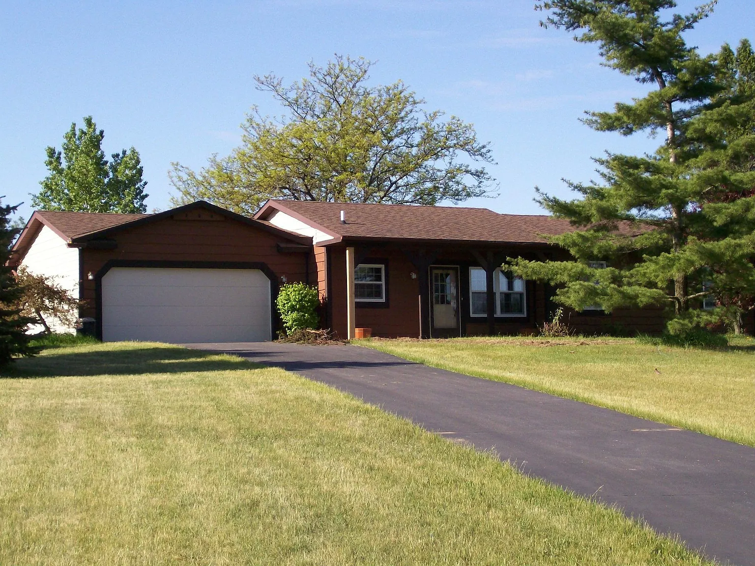 6624 Heatheridge Dr photo 1