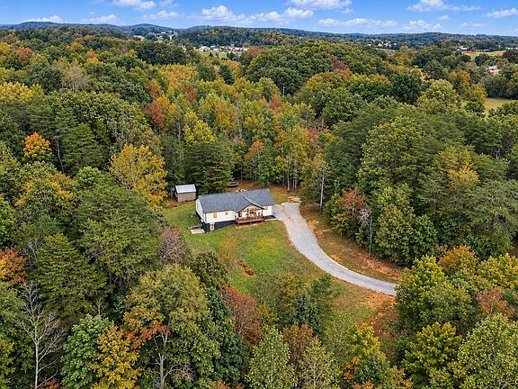 2nd image of 551 Sanders Rd