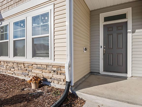 2nd image of 2402 Chert Ln