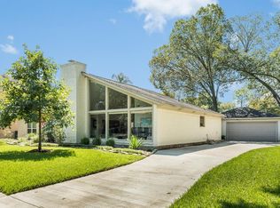 16350 Craighurst Dr, Houston, TX 77059