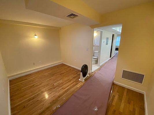 1st image of 118 Wolcott St #1Z