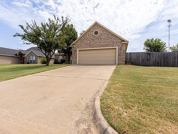 3rd image of 2318 Tailwind Dr