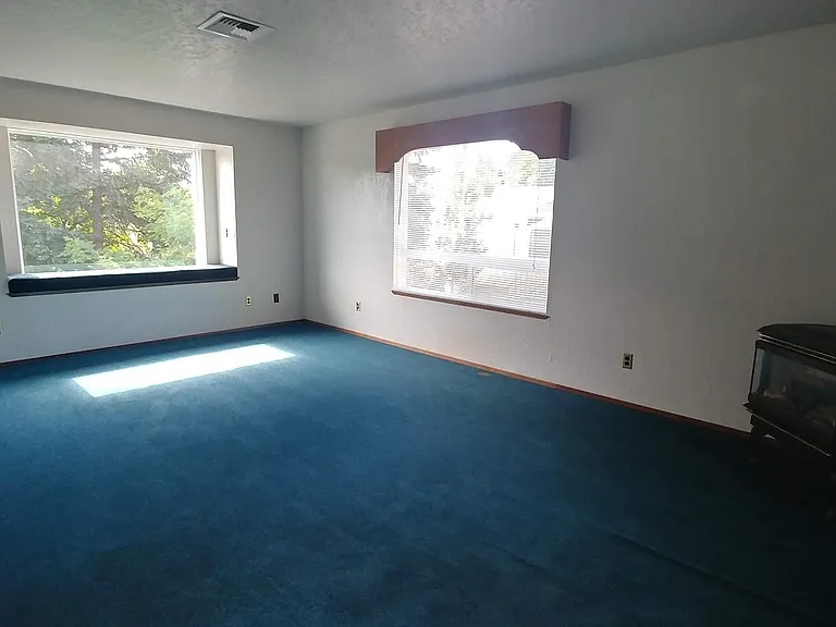 510 SW State St #A — Photo 7