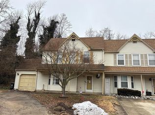 19 Summit Ct, Clementon, NJ 08021