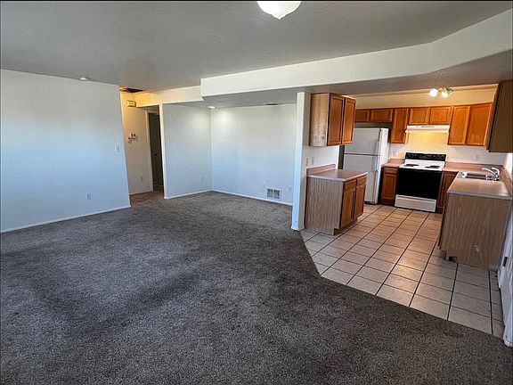 4th image of 599 S Aguilar Dr #599