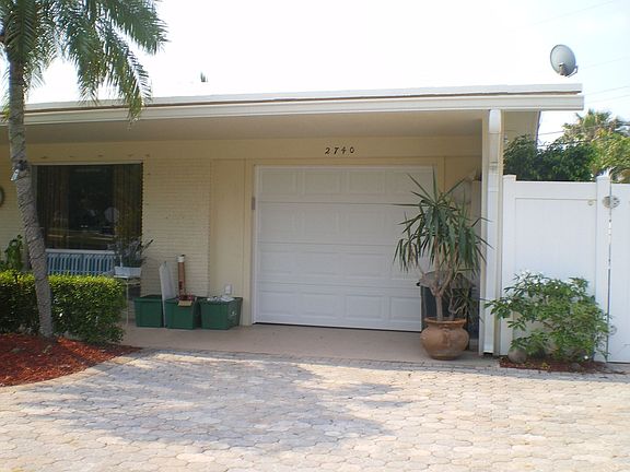 4th image of 2740 NE 24th St