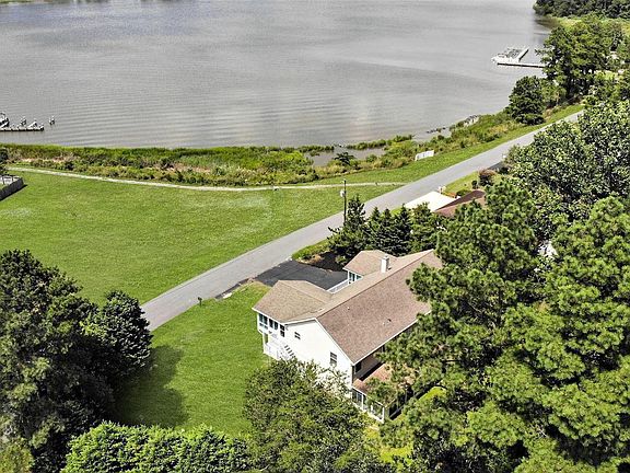 3rd image of 228 Sandy Beach Dr