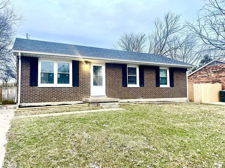 1079 Trent Blvd — Photo 1