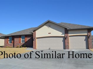 2022 W Smith St, Springfield, MO 65803