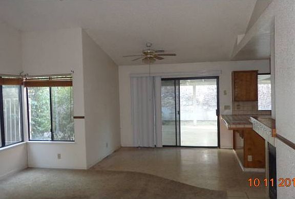 2nd image of 1733 E Babcock Ave