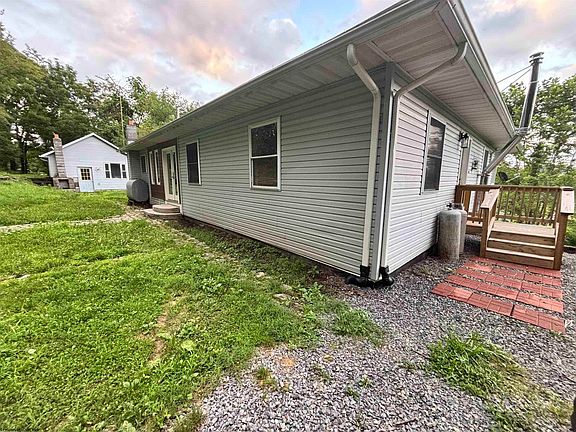 2nd image of 2253 Porterfield Rd