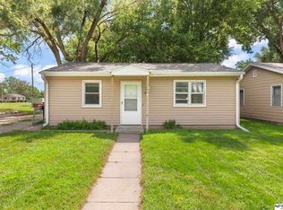 725 W Jackson St, Fremont, NE 68025