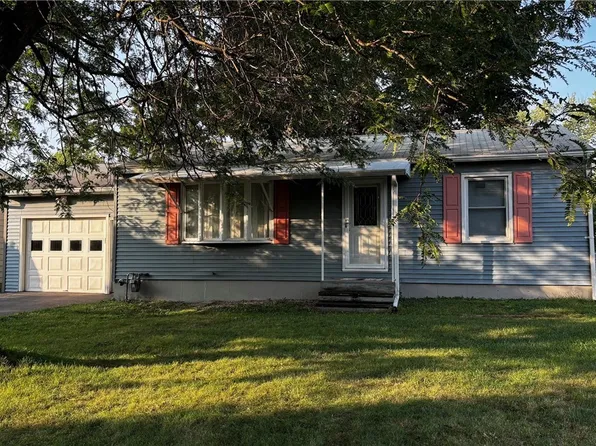 204 Gale Ave, Liverpool, NY 13088