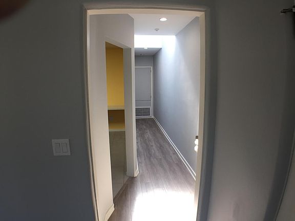 4th image of 3664 W 57th St