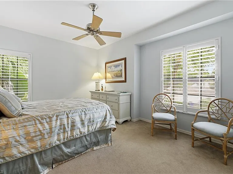 27038 Oakwood Lake Dr — Photo 16