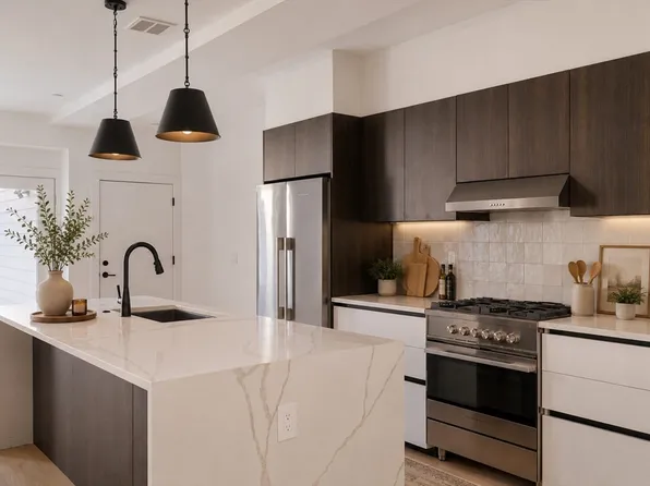 30-32 Condor St #1, Boston, MA 02128