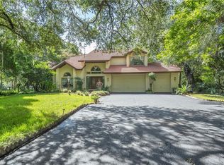 3 Genie Ct, Yankeetown, FL 34498