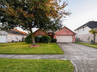 1103 N Teal Estates Cir, Fresno, TX 77545