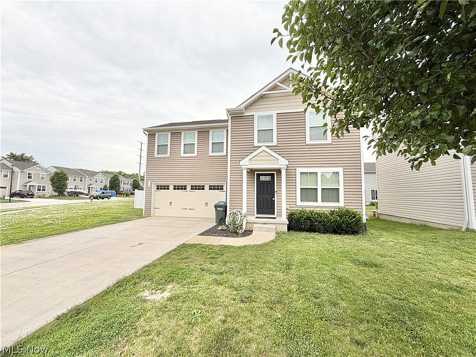 1st image of 117 Fall Lake Ln