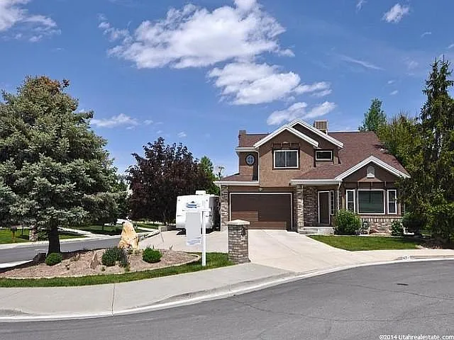 425 E Crown Pointe Dr — Photo 29