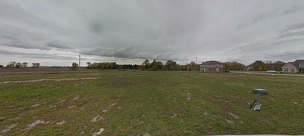 1st image of 15604 Portage Ln