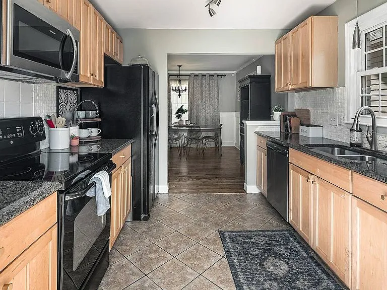 400 Martin St — Photo 10