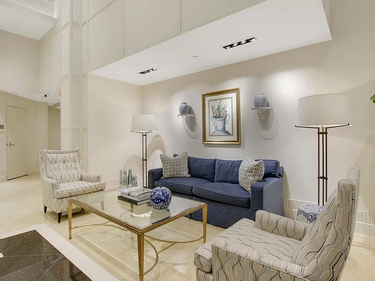 801 S Olive Ave #223 — Photo 34