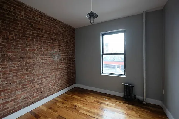 Rented by Level Group | media 52