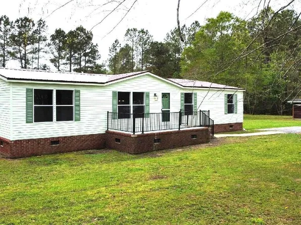 1402 Tom Pepper Road, Creswell, NC 27928