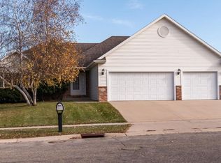 4554 Cornwall Dr NW, Rochester, MN 55901