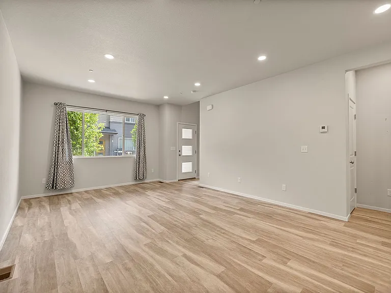 2726 Barnstormer St #4 — Photo 9