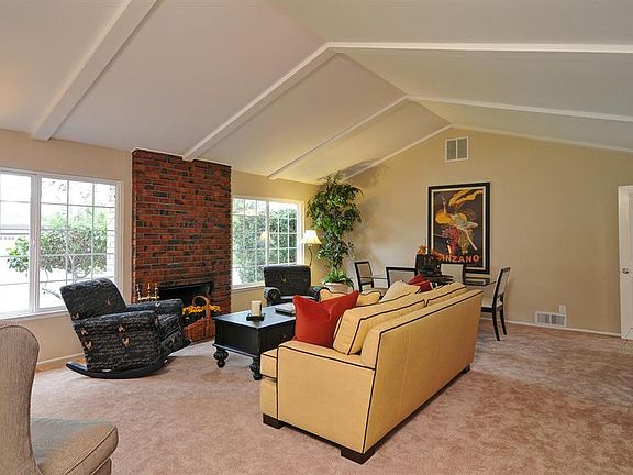 4th image of 1726 Montemar Way