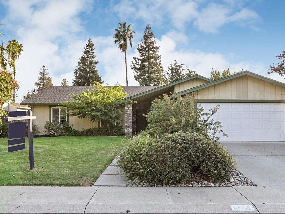 1st image of 1420 Chaparral Way