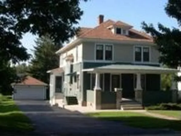 118 Fairfield St, Saint Albans, VT 05478