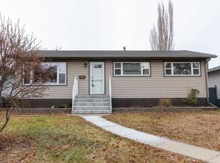 8916 148th St NW, Edmonton, AB T5R1A1
