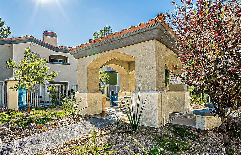 Torreyana Apartment Homes — Photo 39