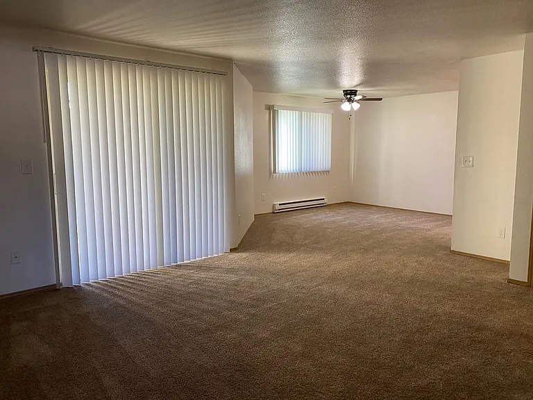 7020 NE 100th Ct — Photo 2